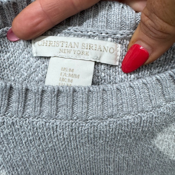 Christian Siriano Gray Sweater with White Heart Design - Picture 3 of 4